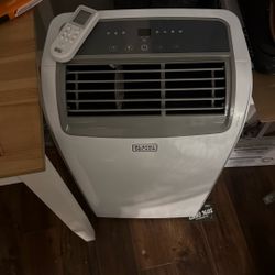 Black And Decker Portable Air Conditioner (12,000 BTU)