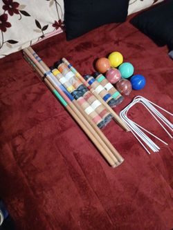 New In Box Hard Wood Croquet Set 6 Players