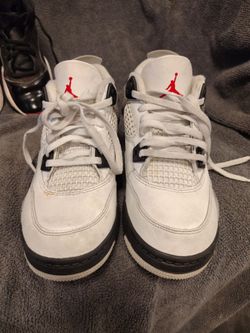 Nice Boys tennis shoes size 3