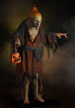 Pumpkin Witch Halloween Prop