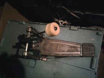Pearl drum pedal