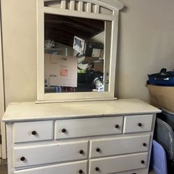 The Cabinet With Mirror tocador Con Espejo 