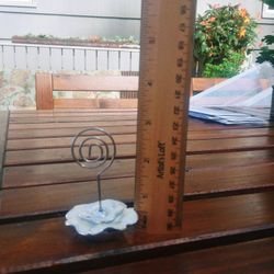 Name/number card holder for table