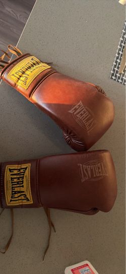 Everlast boxing gloves 16oz