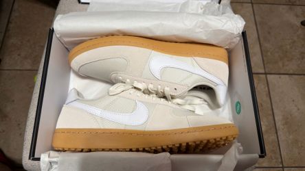 Mens 10.5 Nike Field General pale ivory gum