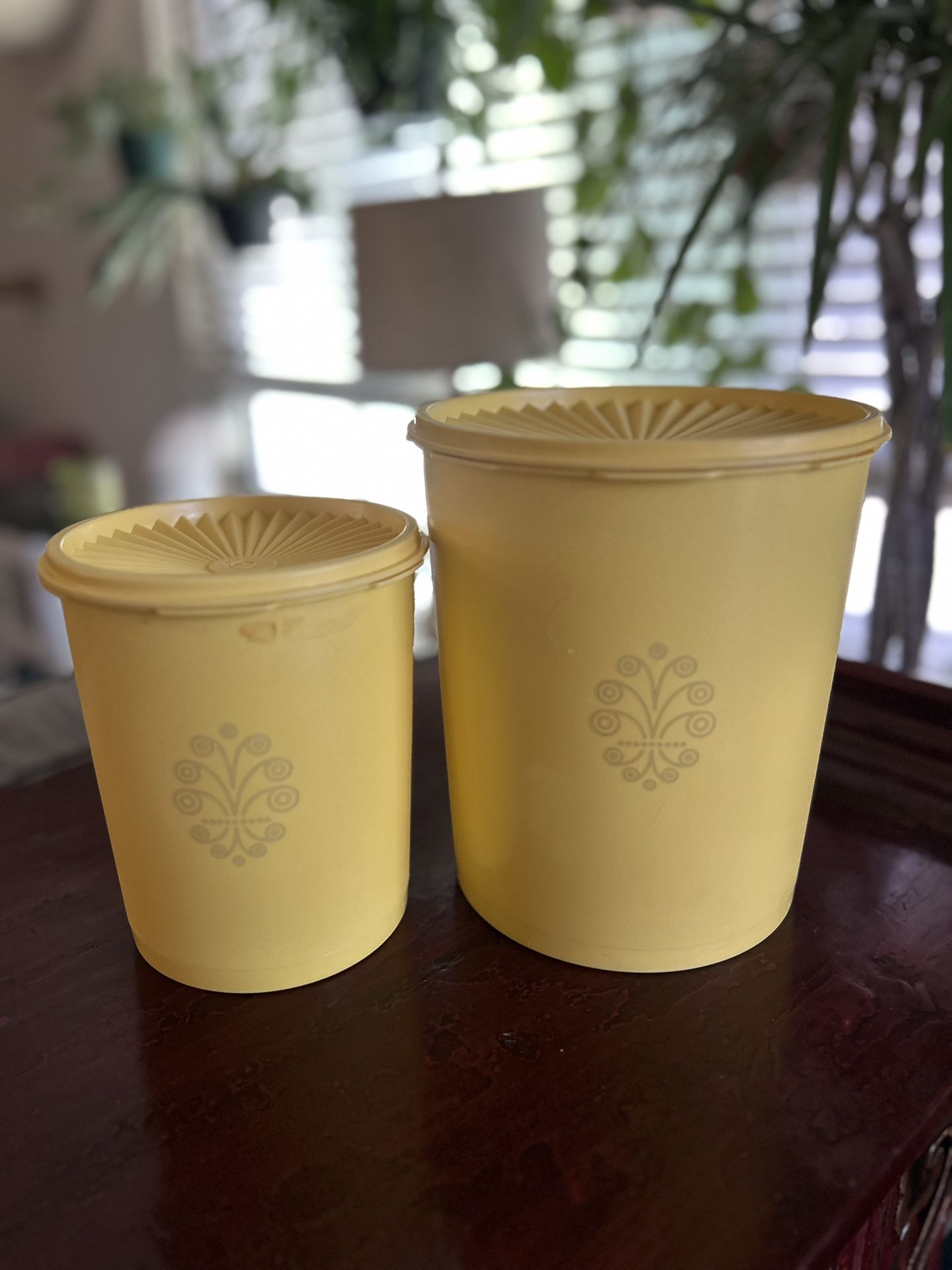 Vintage Tupperware Servalier Nesting Canisters