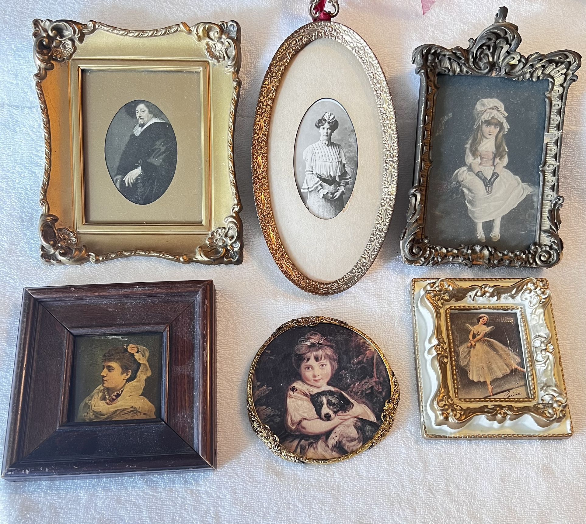Collection Of Antique Pictures 