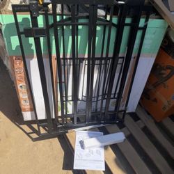 Ingenuity The Doorway 48W Series Pet and Baby Gate