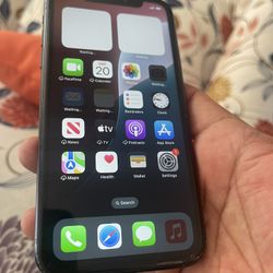 Working Great.  Small Crack On Screen. Fully Functional 