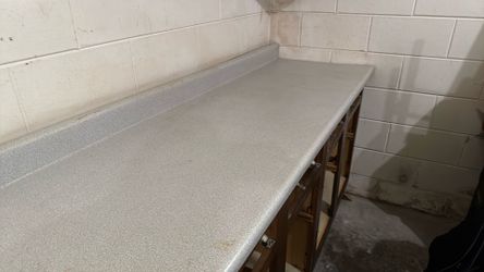 Formica Countertop / Counter