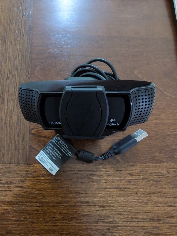 Logitech Webcam With Privacy Shutter