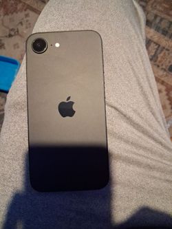 IPhone 16 SE  most resent 200 or best offer