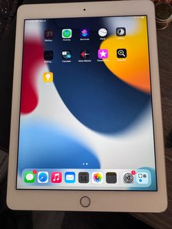 Apple iPad Gold with Home Button
