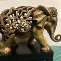 ELEPHANT SCULPTURE FILIGREE CARVING