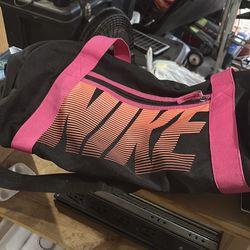 Nike sport bag black and pink