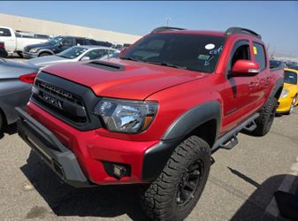 2015 Toyota Tacoma Double Cab · PreRunner Pickup 4D 6 ft