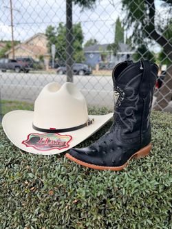 Bota ya sombrero para niño