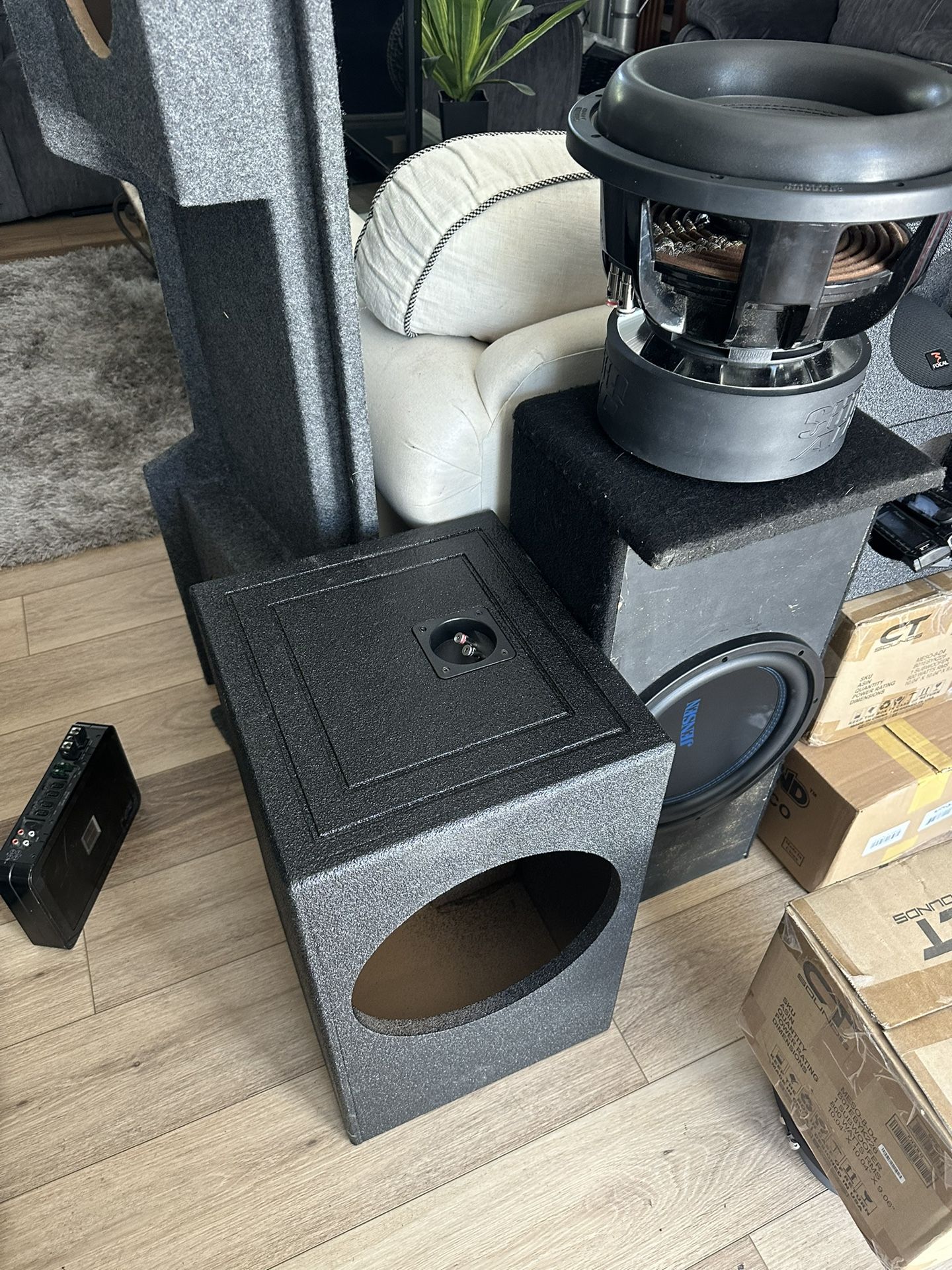 Q Bomb Sub Box