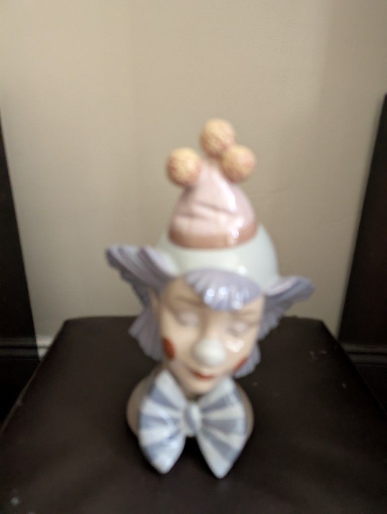 Lladro Reflecting Clown