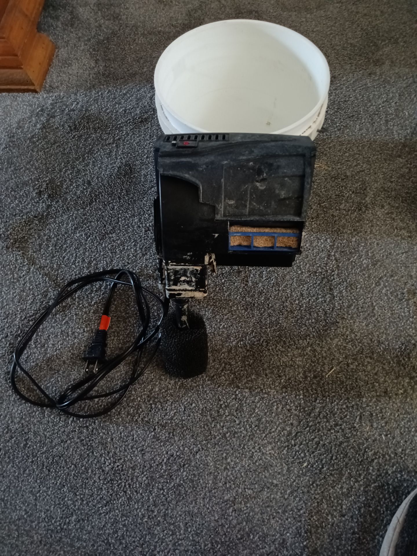 Aquarium filter system Aquion 20 gal & New filter! Less than a year old!