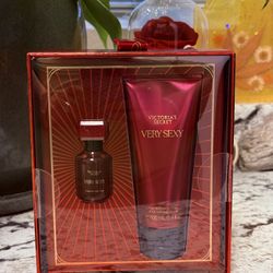 Victoria’s Secret Very Sexy 2-Piece Gift Set