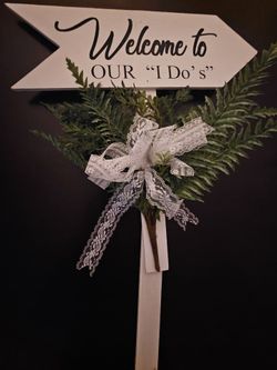 Wedding yard stake