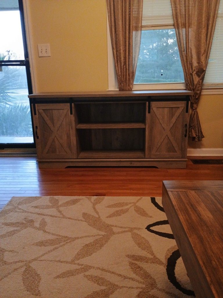 Walker Edison 58" TV Stand