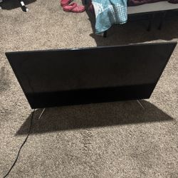 TCL 43" CLASS 4-SERIES 4K UHD HDR ROKU SMART TV - 43S423