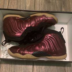 Maroon Foams Only Worn 2x Size 5y $90