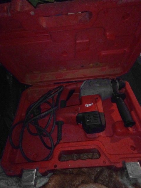 Milwaukee Rotary Hammer