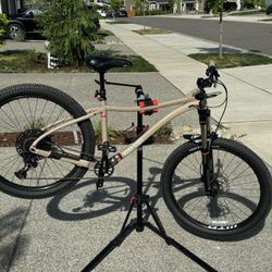 Like New Trail Mountain Bike CO-OP Cycles DRT 2.1 