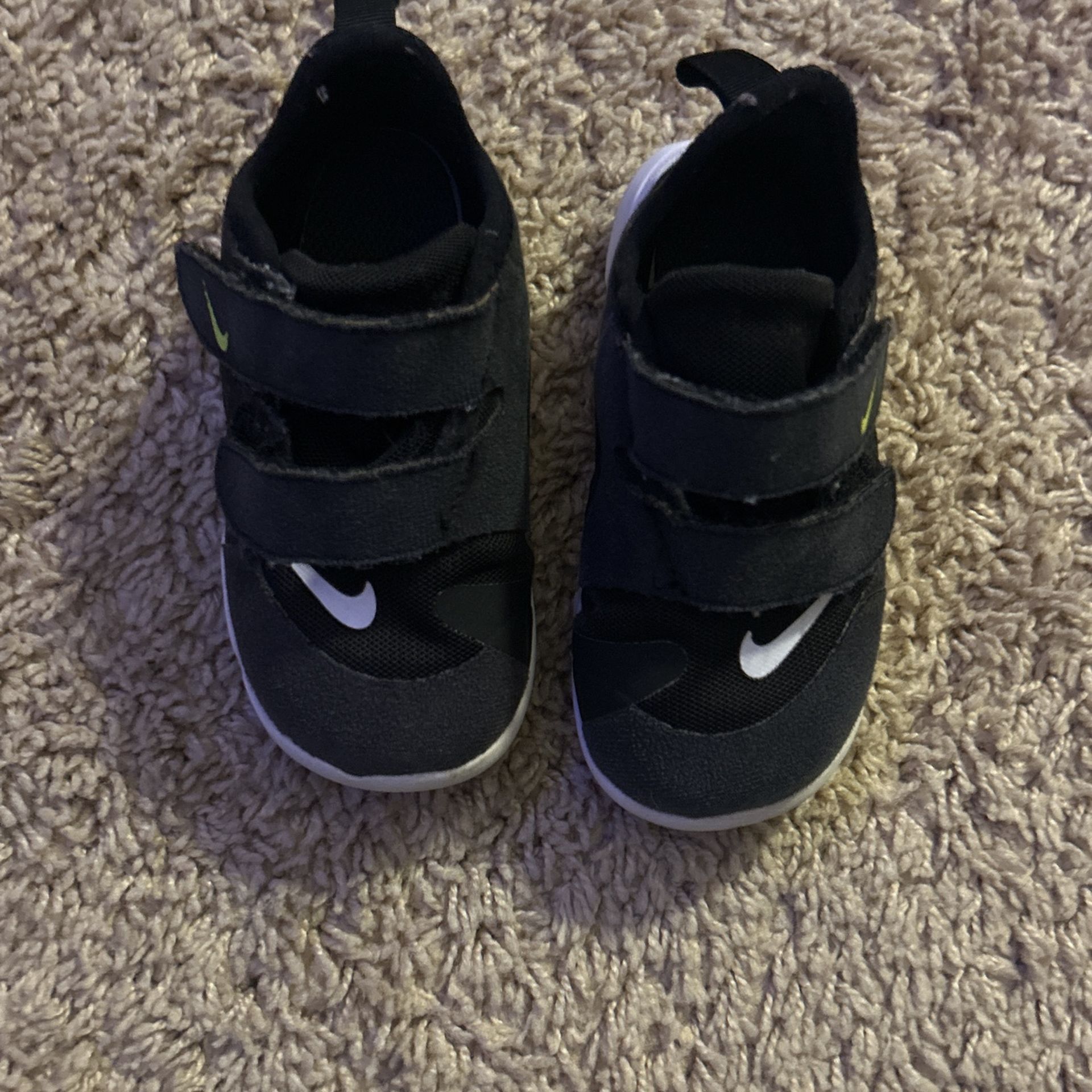 nike shoes kids