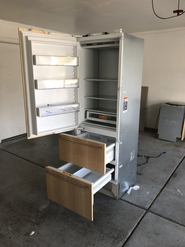 Sub Zero 700TC Refrigerator & Freezer - Accepting Offers!