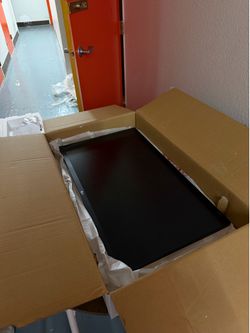 LG 27" 4K UHD UltraFine Monitor with Box