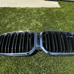 2022-24 BMW X3 M40i Front Grill