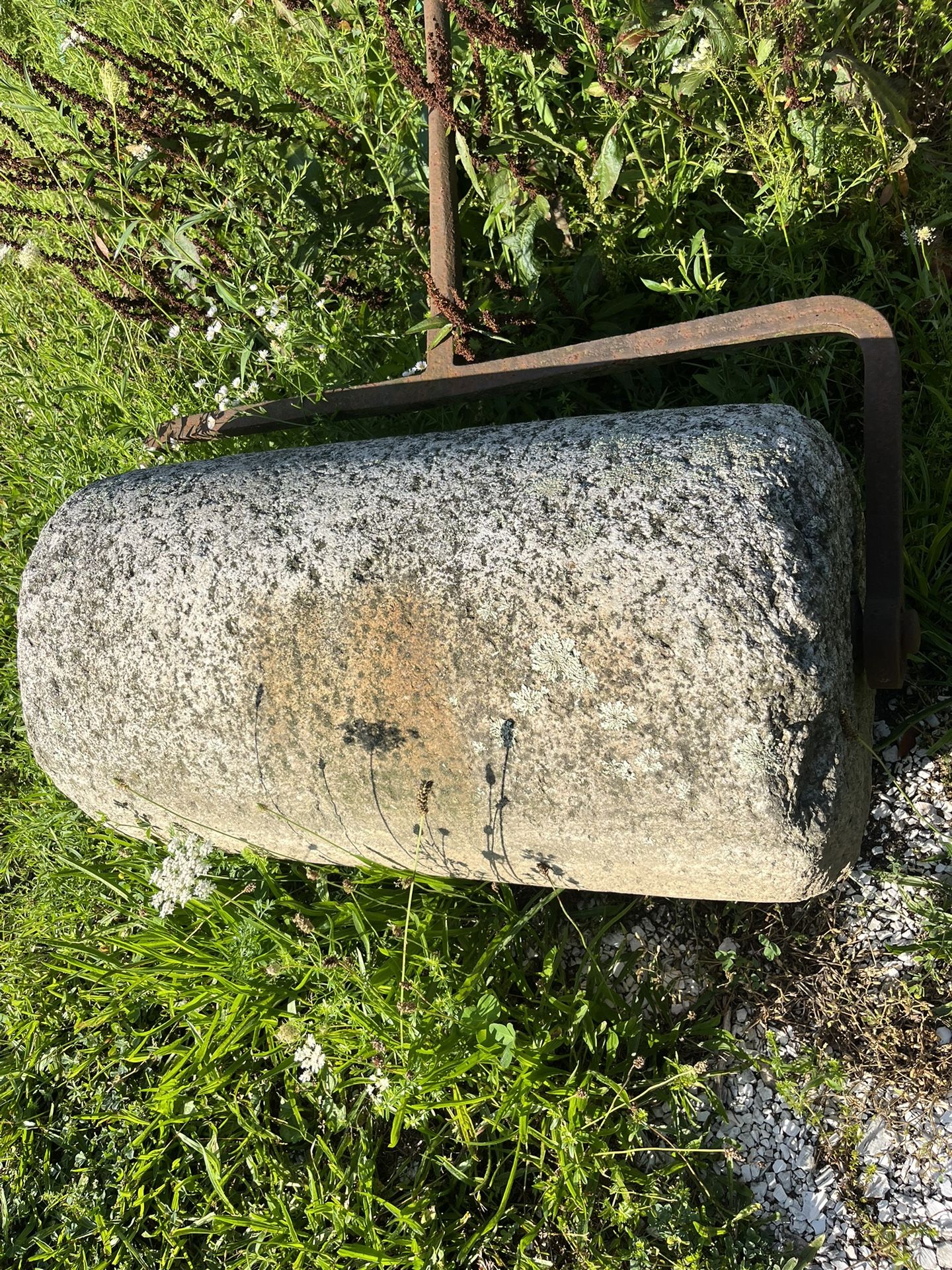 Pulled Granite Roller