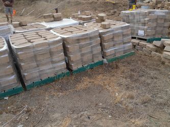 Retaining wall block -beige