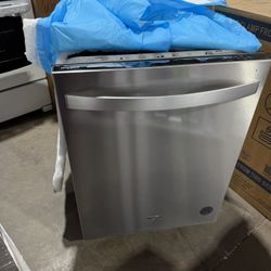 24” New Whirlpool Dishwasher 