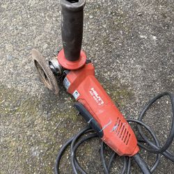 Hilti AG 450-7D Angle Grinder/Sander
