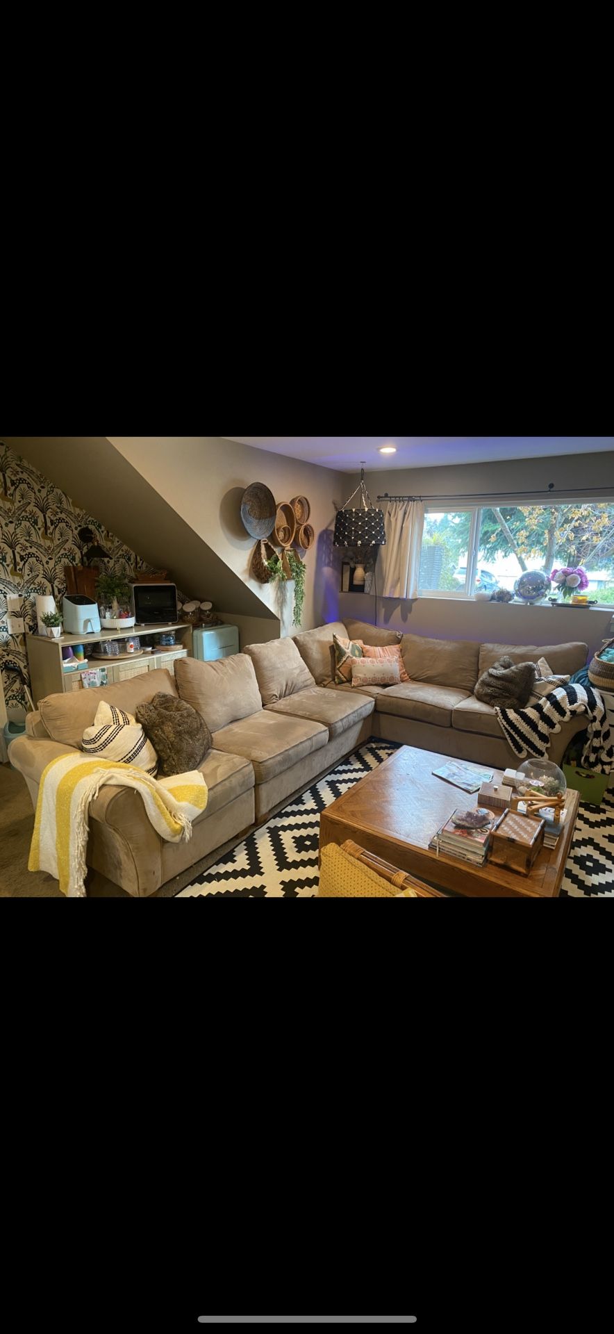 Right Facing Sectional Sofa