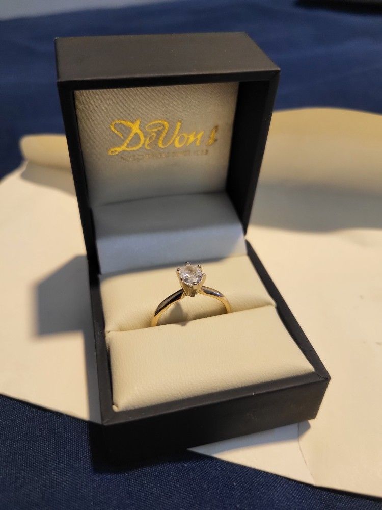 Diamond Ring 14k Gold