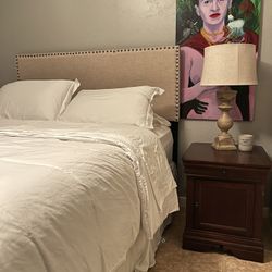 Guest room For Sale!