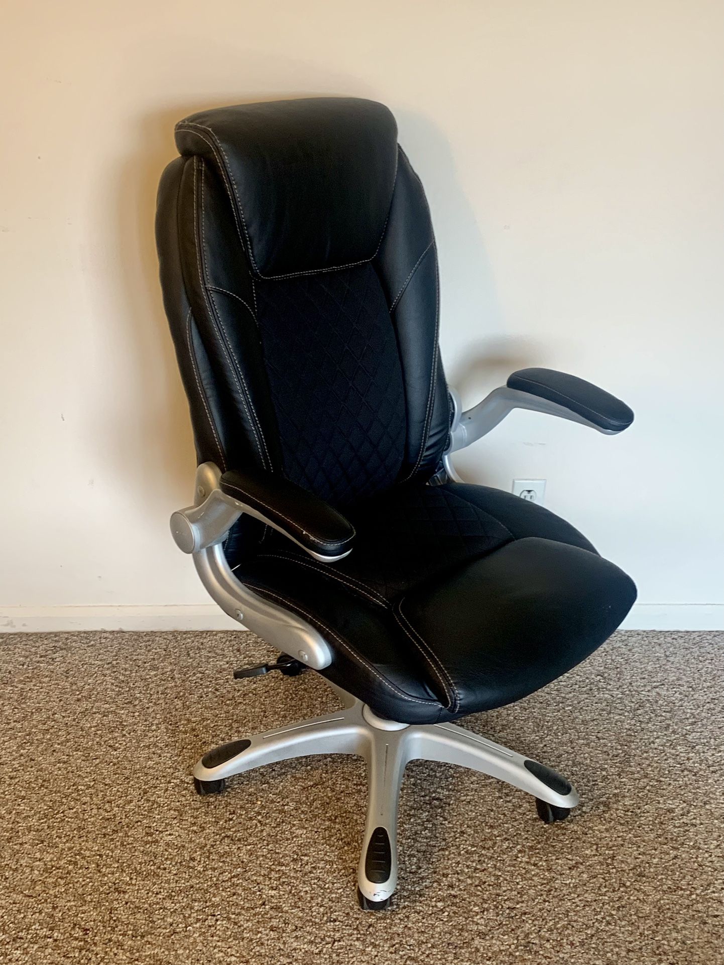 Staples Sorina Ergonomic Bonded Leather Swivel Office Chair, Black (58262)
