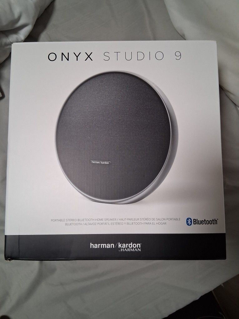 ONYX STUDIO 9 HARMAN/KARDON BLUETOOTH SPEAKER!!! BRAND NEW $180obo