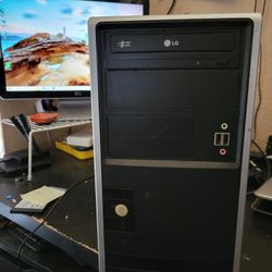 Windows 10 Desktop Computer