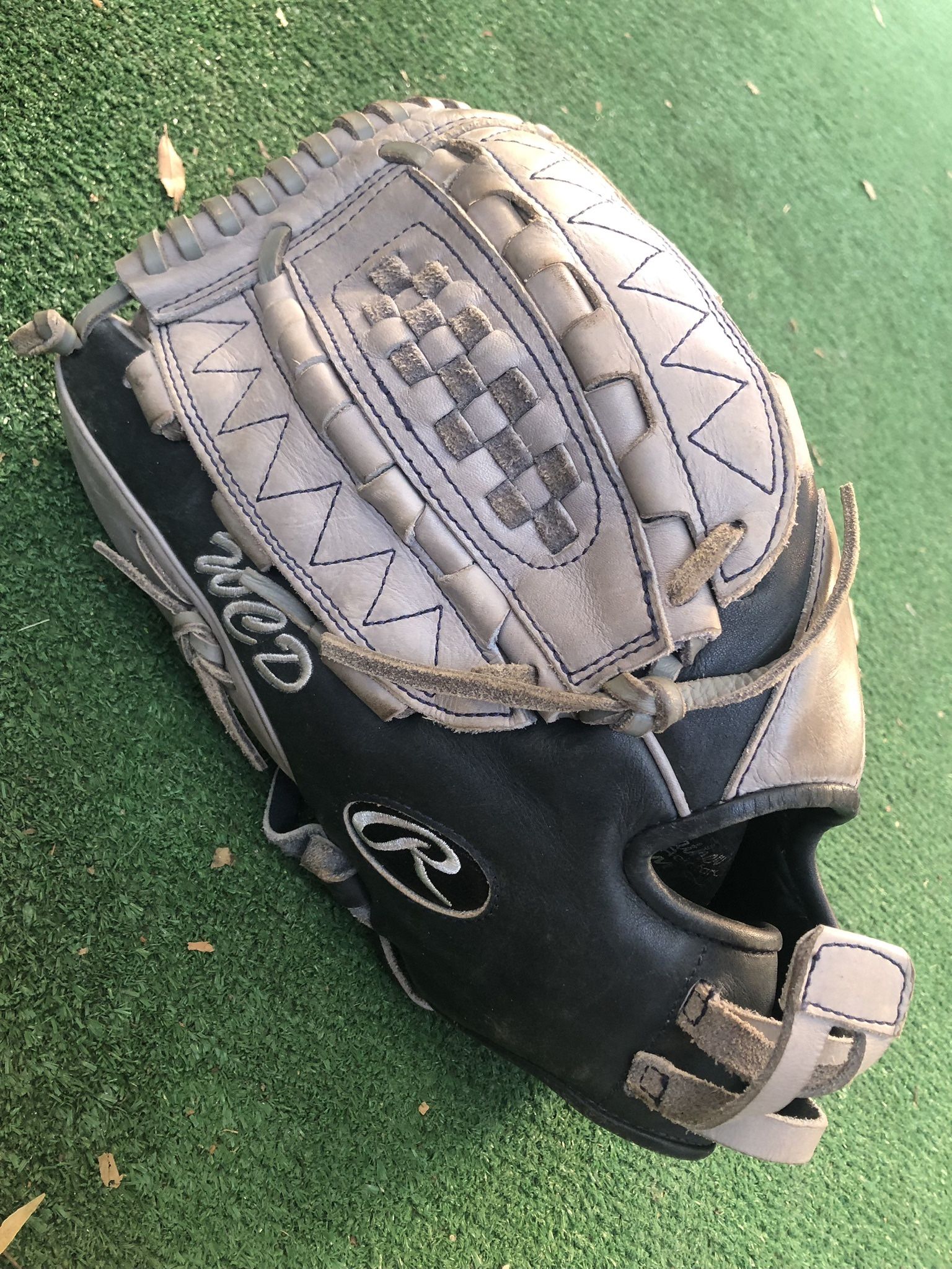 Rawlings Heart Of The Hide Softball Glove 13” In Nice Condition Have More Equipment Available $90 firm