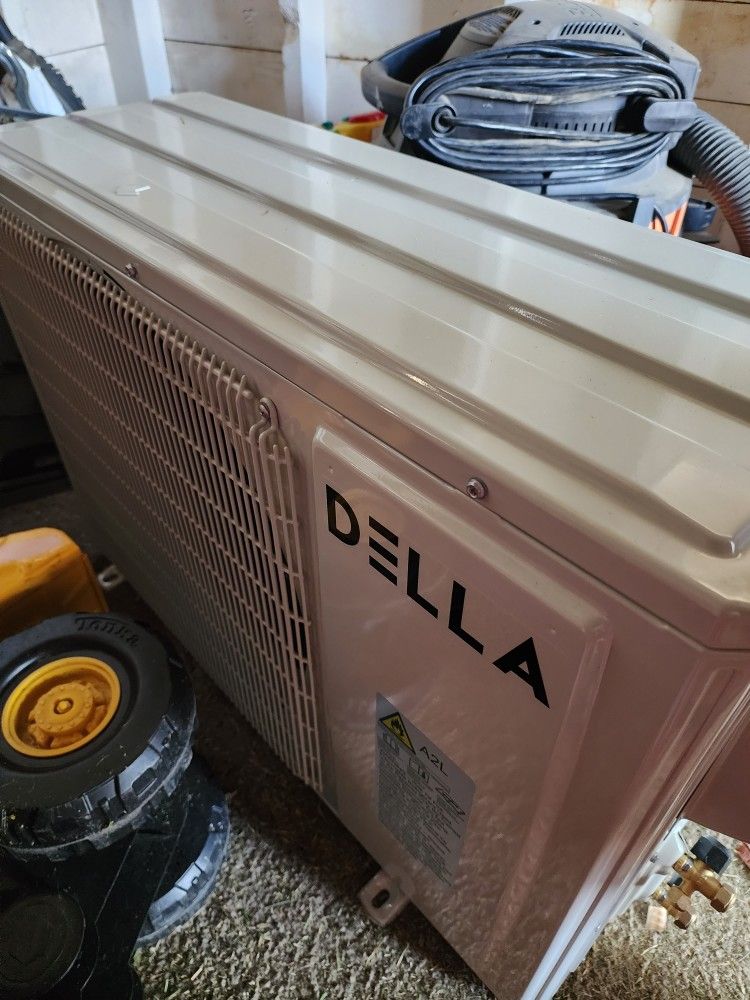 Della 18000 Btu Mini Split Ac