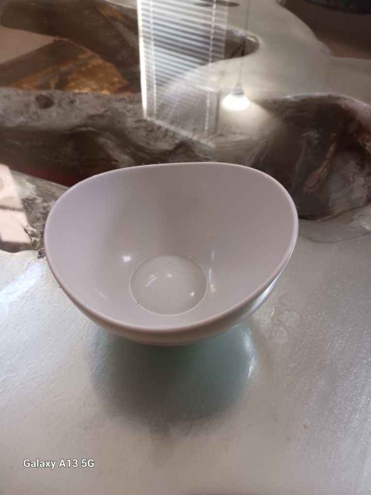 soup bowl porcelain no chips  