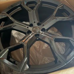 For Sale: Brand New 22” IPW W702 Staggered Wheels – Gloss Black