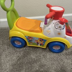Fisher Price Little People Music Parade Ride On With Lights And Sound 